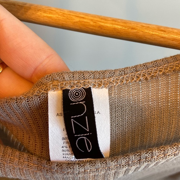 Off The Shoulder Top - Picture 2 of 3